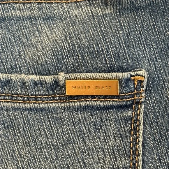 WHBM Women's The Slim Mid Rise Medium Wash Blue Jeans Size 8 - Picture 13 of 14